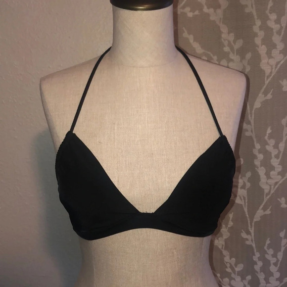 Victoria’s Secret Ruched Bikini Top 👙​​​​​​​​​​ - Picture 2 of 4